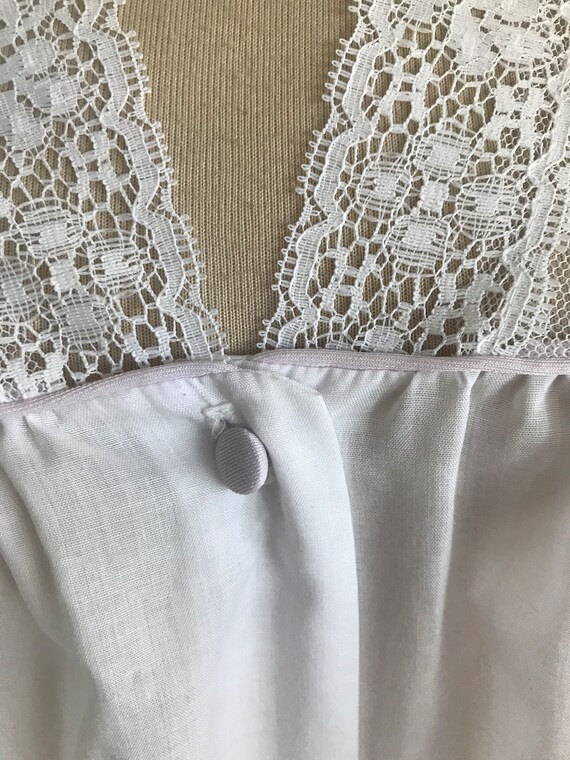 1970s Lace and Cotton Robe with Pockets - Lightwe… - image 7