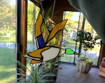 Handgefertigter Fensterbilder-Wandbehang mit Stockente