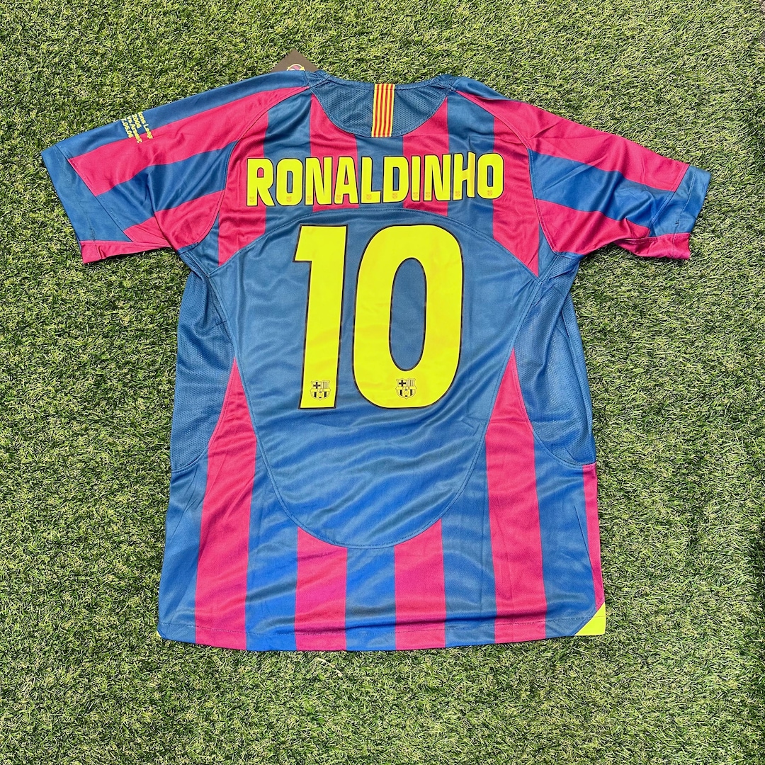 FCバルセロナ RONALDINHO 10 2004-2005ホームユニフォーム FC Barcelona 2004/2005 Ronaldinho #10 Home Jersey - Etsy