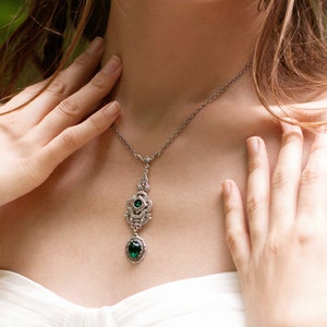 Renaissance Necklace, Emerald, Tudor, Medieval Jewelry, Ren Faire, Garb, Victorian Pendant, Handfasting, Renaissance Jewelry, N3