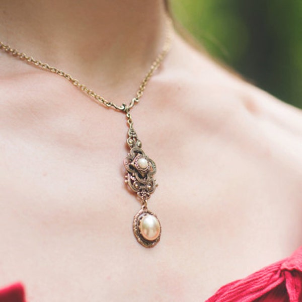 Renaissance Necklace, Cream Pearl, Tudor, Medieval Jewelry, Ren Faire, Garb, Victorian, Handfasting, Renaissance Jewelry, E3