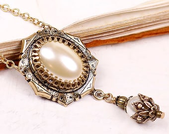 Collier de perles crème, bijoux Renaissance, mariage médiéval, collier de mariée, Tudor, Ren Faire, Garb, Mère de la mariée, Demoiselle d’honneur, N1