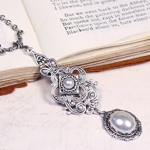 Renaissance Necklace, White Pearl, Tudor, Medieval Jewelry, Ren Faire, Garb, Victorian, Handfasting, Renaissance Jewelry, N3