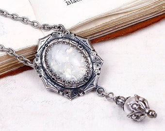 White Renaissance Necklace, Victorian Bridal Jewelry, Tudor, Medieval Garb, Borgias, Ren Faire, Queen, Anne Boleyn, N1