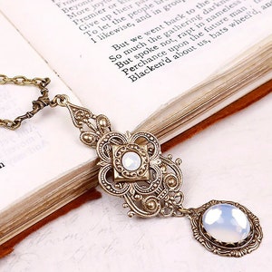 White Opal Bridal Necklace, Renaissance Jewelry, Tudor, Medieval Jewelry, Ren Faire, Garb, Victorian, Handfasting, Renaissance Jewelry, N3