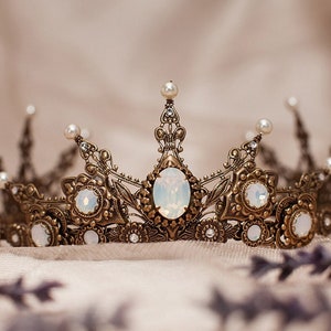 Medieval Bridal Tiara, Renaissance Tiara, Medieval Wedding, Ren Faire, Gold Bridal Headpiece, Crown, Handfasting, Silver, Garb,  Tiara, T1