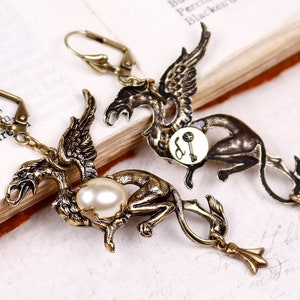 Cream Pearl Medieval Gryffon Earrings, Griffon, Renaissance Jewelry, Tudor, Ren Faire, Bridal Jewelry, Garb, Mythology, Myth, Wedding, E22 image 2