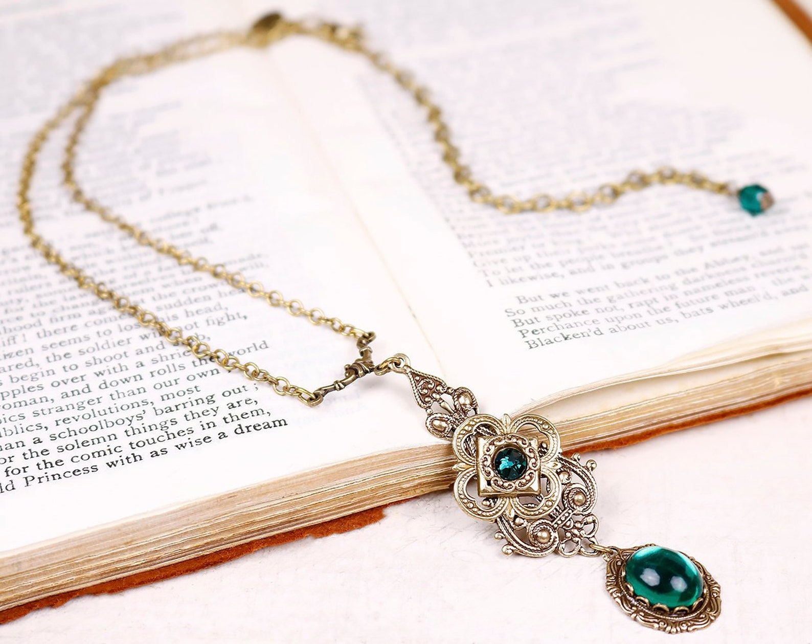 Emerald Victorian Necklace Green Pendant Bridesmaid Gift Etsy