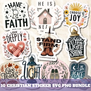 Puede incluir: Un conjunto de diez pegatinas cristianas con diversos diseños y citas inspiradoras. Las pegatinas presentan ilustraciones de una casa, una linterna, un corazón y otros símbolos, junto con frases como «Ten fe» y «Elige la alegría».