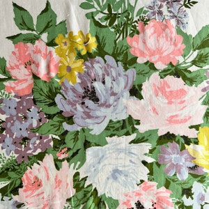 Vintage 1950s Waverly Glosheen &quot;Queen Anne&#39;s Lace&quot; Floral Fabric, Vintage Waverly Shabby Chic Fabric, Vintage Floral Fabric