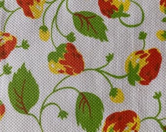 Vintage 1950s Strawberry Piqué Fabric, Vintage Strawberry Piqué Fabric, Vintage Strawberries Fabric, Vintage Piqué Fabrics