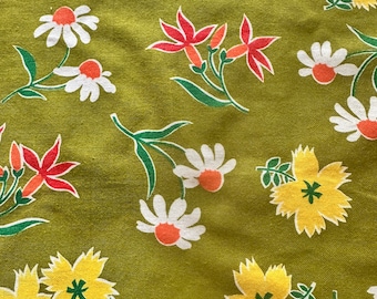 Vintage 1960s Green Daisy Upholstery Fabric, Vintage Green Flower Power Fabric, Vintage Flower Power Fabric