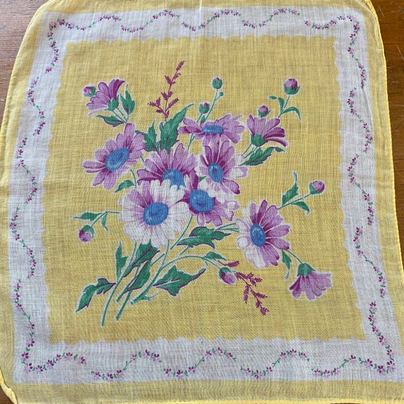 Vintage 1930s Purple Daisy Floral Handkerchief, 19