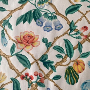 Cottage Core Fabric, Vintage 1990 "Isabela Trellis" Chintz by E. C. Carter, Vintage 1990s Trellis and Gourd Fabric, Vintage Trellis Chintz Fabric, Granny Chic Fabric