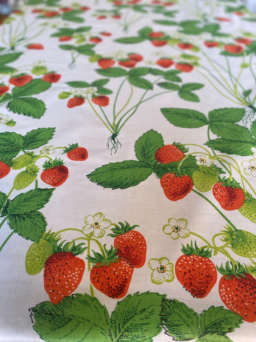 strawberryページ Vintage 1960s Bloomcraft Strawberry Fabric BTY, Vintage