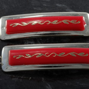 Vintage Hair Barrette Pair Plastic Silver Metalized Plastic Wire Clasp Hong Kong Red