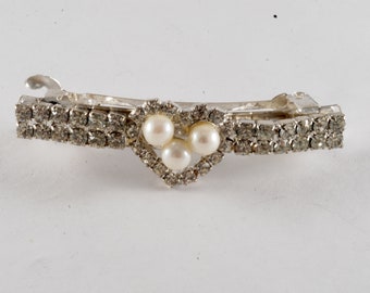 Vintage Hair Barrette Rhinestone Silver Metal Hair Jewelry Faux Pearl Heart Center 5/8" x 2 1/4"