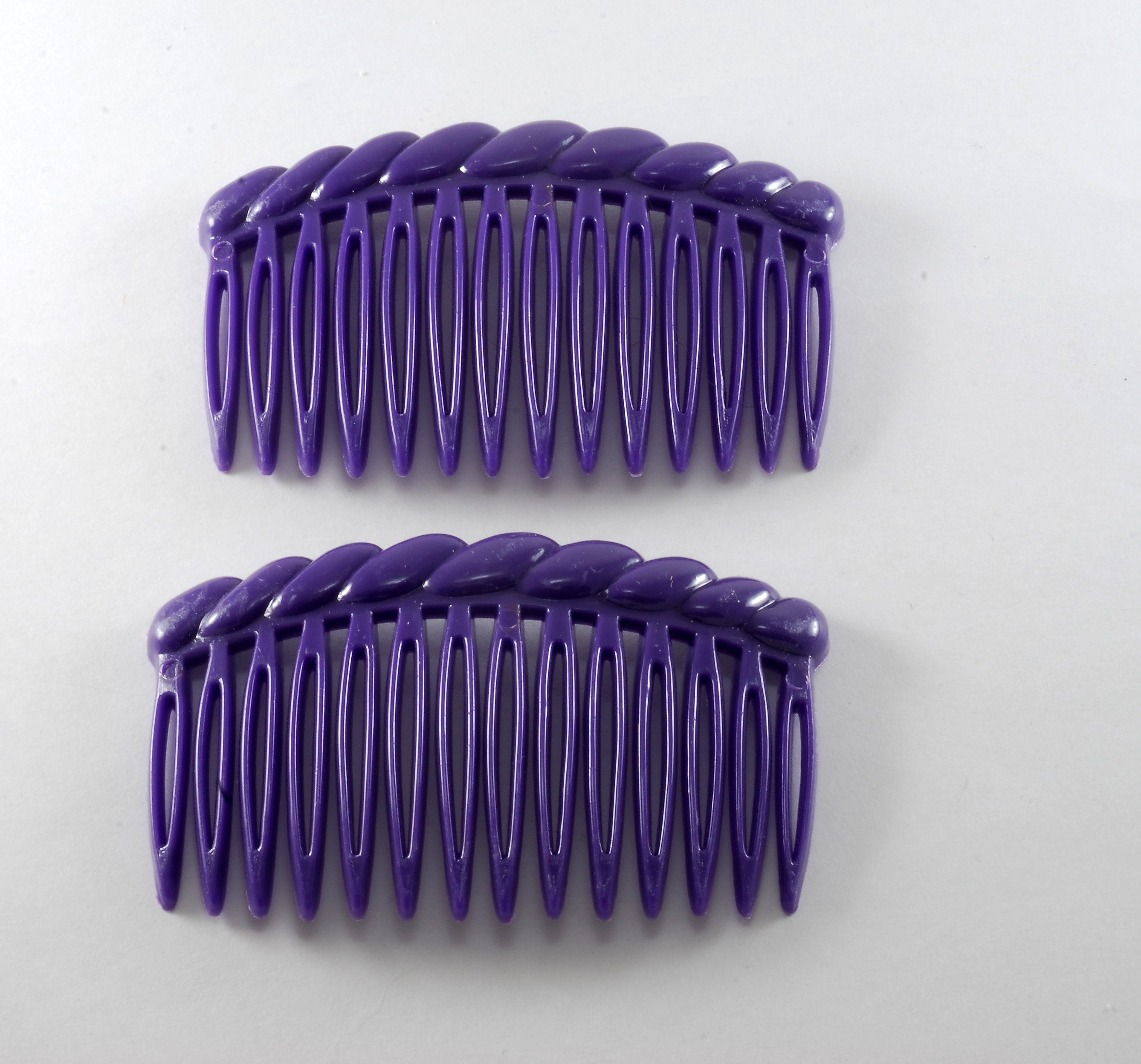 Vintage Hair Comb Side Comb Pair Purple Signed Hong Kong  display picture 2
