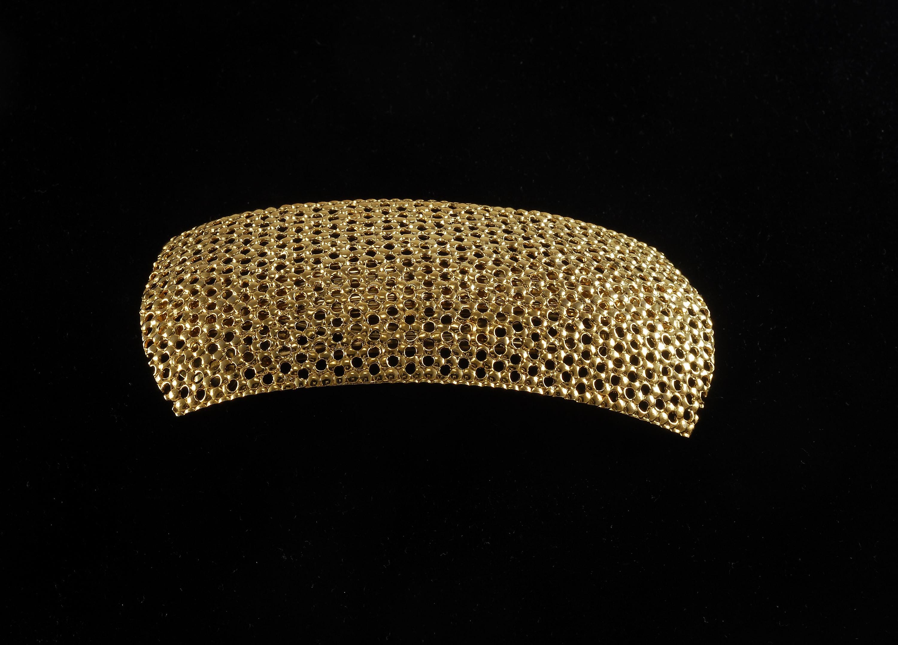 Vintage Hair Barrette Gold Tone Metal Decorative Rectangle  display picture 2
