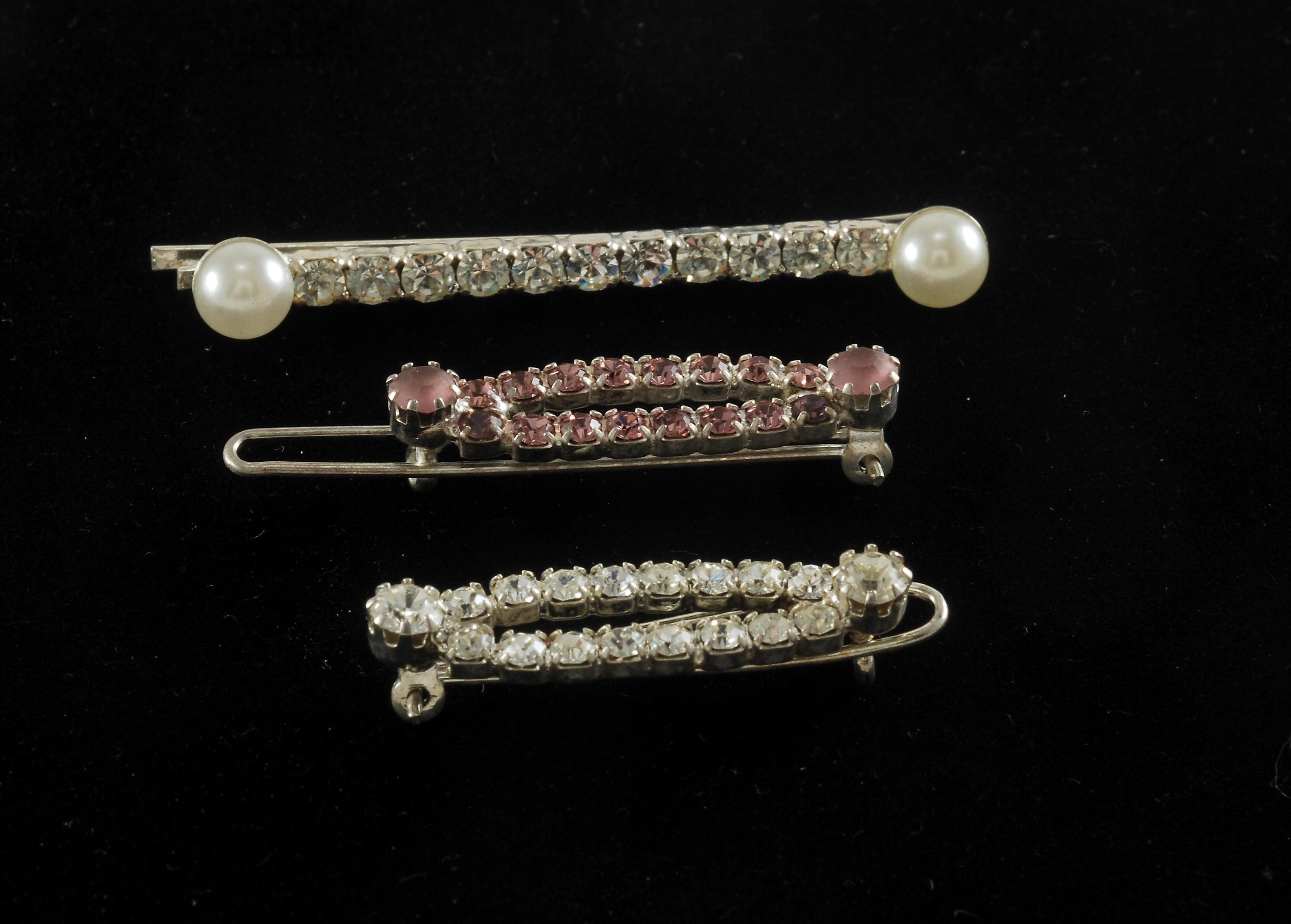 Vintage Lot of 4 Hair Accessories Barrettes Comb Bobby Pin Silver Rhinestone Pea Set of 4 Dainty Crystal Rhinestone Bobby Pins | Hair Grip  main image 4