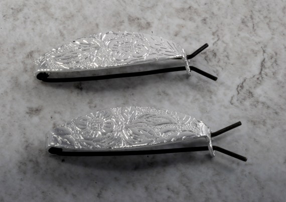 Vintage Silver Tone Metal Hair Clip Barrette Vintage 1928 Brand Metal Hair Clip Barrette Made In France  main image 2