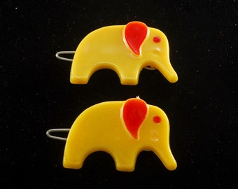 Vintage Hair Barrette Pair (2) Yellow Plastic Metal Wire Clasp Elephant Hair Accessory 1"