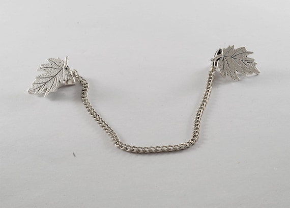 Vintage Sweater Clip Guard Maple Leaf Silver Tone Chain Link Fashion Accessory 8"