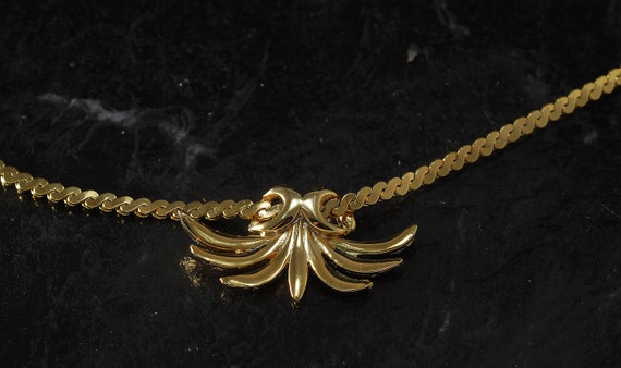 Vintage Ladies Necklace Palm Pendant 14" Gold Ton… - image 3