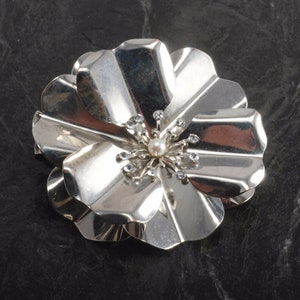 Vintage Flower Hair Clip Rhinestone SIlver Tone Metal Barrette Hair Accessory