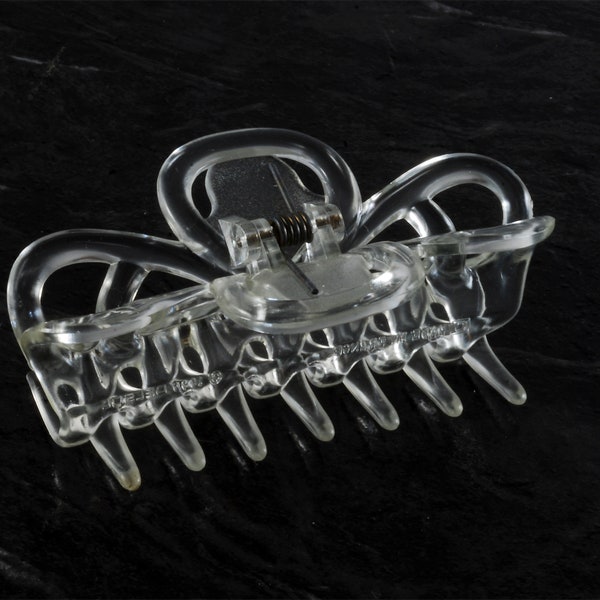 Vintage Hair Claw Jaw Clip doorzichtig plastic, gesigneerd gemaakt in Frankrijk 1 1/2" x 2 1/2"