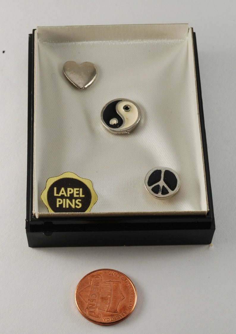 Vintage Lapel Pins Tie tack Set of 3 New in Original Box Peace Yin Yang Heart