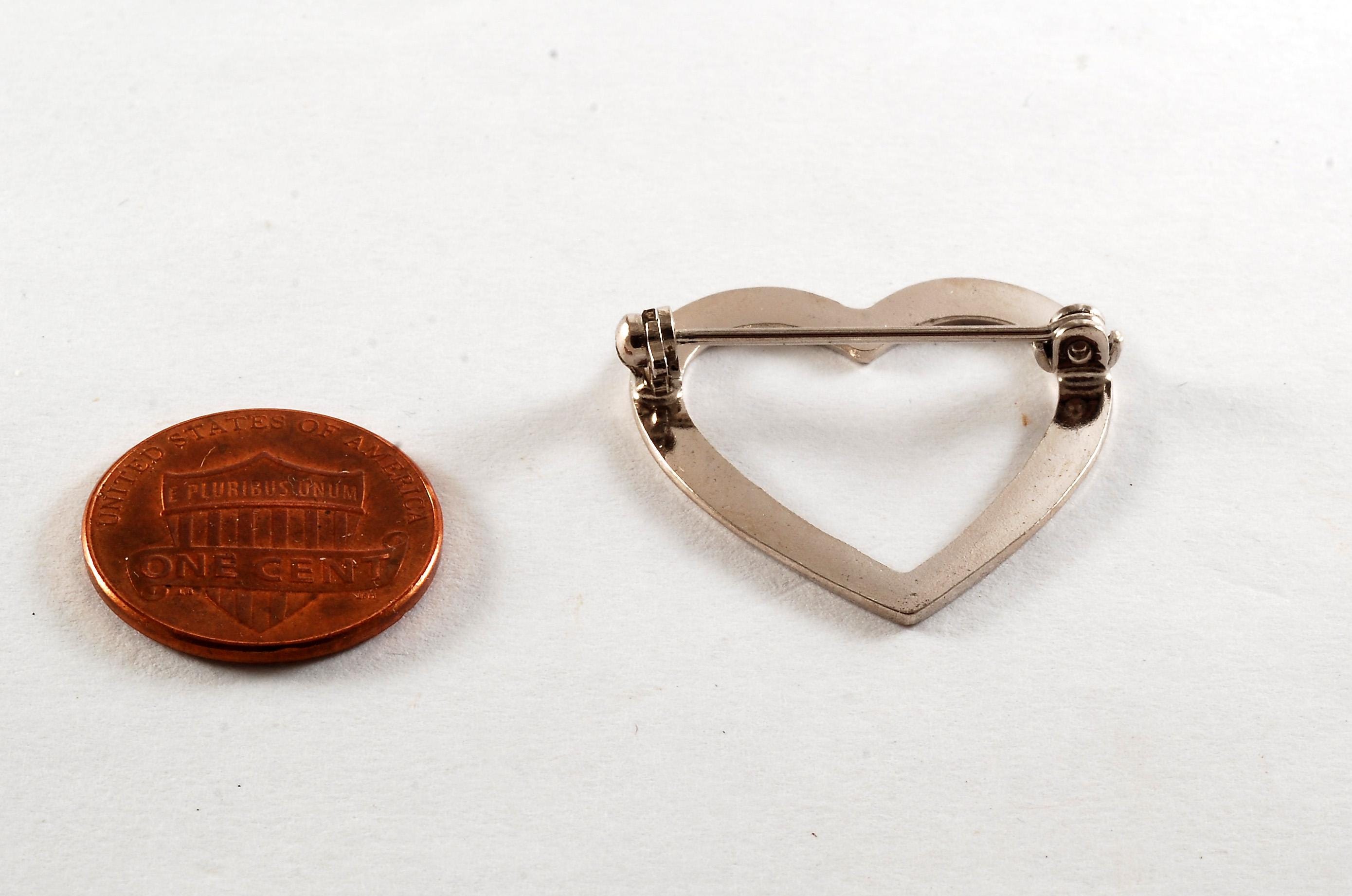 Vintage Silver Tone Metal Heart Pin Fashion Pin Jewelry 1  display picture 2