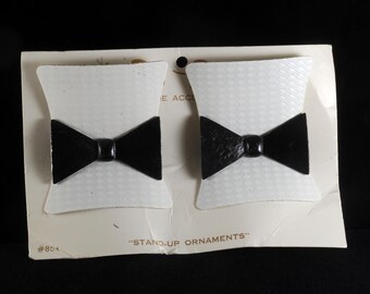 Vintage Pair Tip Toe Shoe Clips Black/Whte Tuxedo Shoe Accessories New on Card 2 1/8" x 2 1/4"