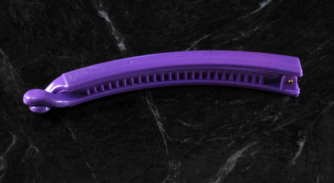 Vintage 90's Banana Clip Twist Clasp Purple Hard Plastic 4 1/2 Hair