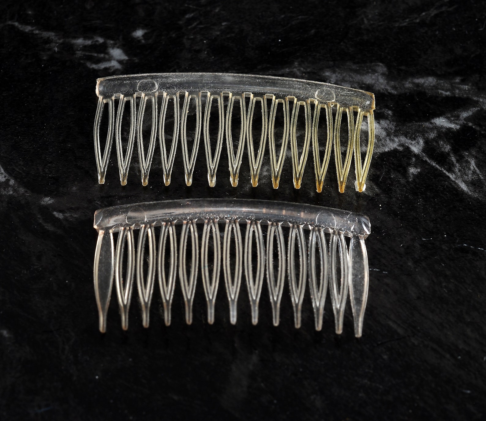 Vintage Side Comb Pair Clear Plastic Hair Accessory Combs Small 1