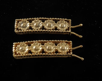Vintage Hair Barrette Pair Gold Tone Metal Sun Flower Design Wire Clasp Hair Accessory 1/2&quot; x 1 1/4&quot;
