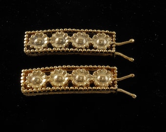 Vintage Hair Barrette Pair Gold Tone Metal Sun Flower Design Wire Clasp Hair Accessory 1/2" x 1 1/4"