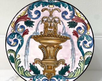 Set di 4 piatti decorativi vintage neoclassici dipinti a mano con fontana, in ceramica, Spagna.