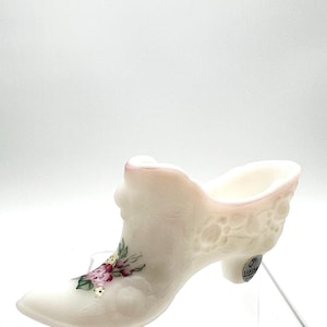 Fenton White Satin Slipper shoe with hand painted pink flowers Legend of the Secret Slipper insert 9295 EG New Old Stock New in Box