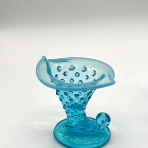 Vintage 1940s Fenton Blue Opalescent Hobnail  Mini Cornucopia candleholder Pre-logo