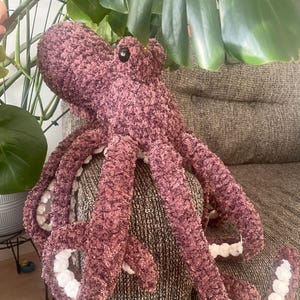 Squishy Crochet Octopus Plushie | Ocean Friend Amigurumi Toy | Soft & Snuggly Sea Creature | Kawaii Gift for All Ages | Handmade with Love