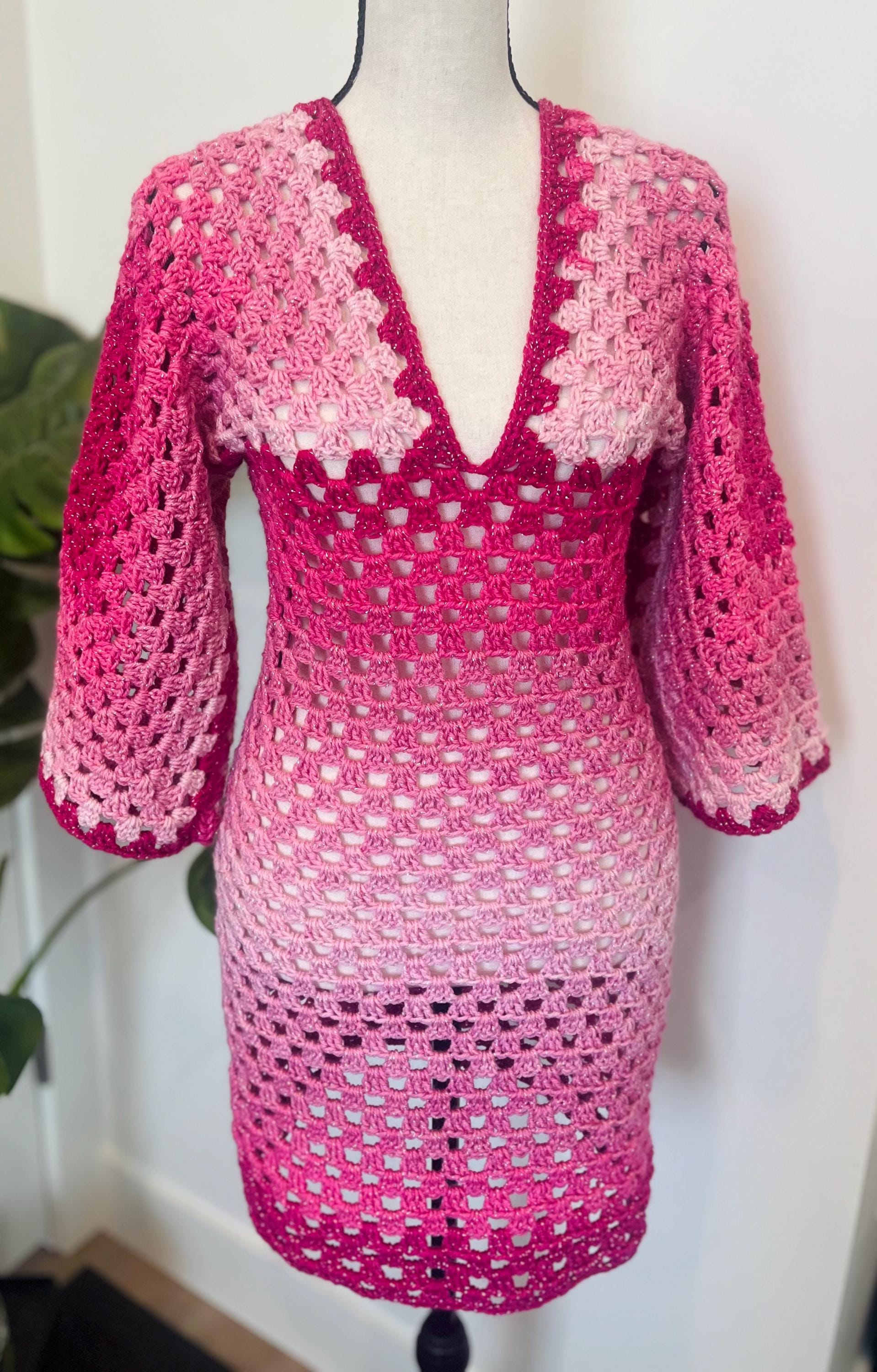 white christmas dresses Crochet Pattern main image 1