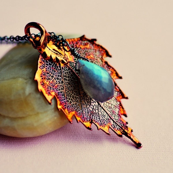 Flashy Birch Leaf Necklace - Genuine Birch Copper Plated Leaf and Flashy Labradorite Oxidized Silver