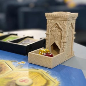 Mini DnD Dice Tower, RPG and Board Games Tower, 3D Dice Tower for Small Tables & Play On-the-Go