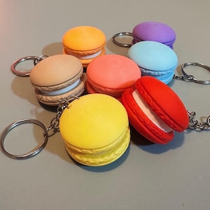 Macaron Clicker Fidget Toy for Stress Relief and Anxiety, Aesthetic Bag Charm