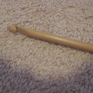12 size 12 inch Bamboo Tunisian Afghan crochet hooks needles SIZE 3.25 mm-10 mm (you will get 12 hooks)