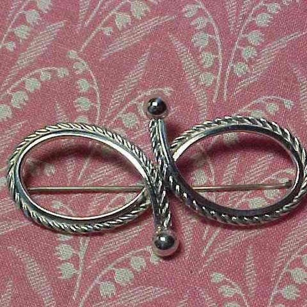 Vintage Danecraft Sterling Double Loop Brooch pin