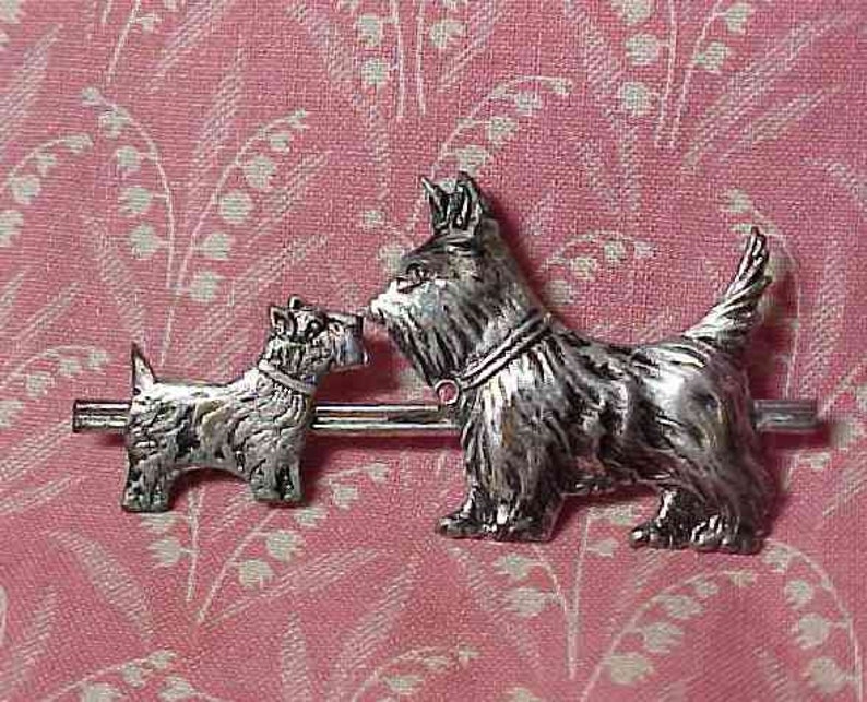 Vintage Double Scotty Dog Silver tone Brooch pin