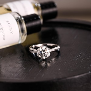 Solid Gold Round Cut Moissanite Engagement Ring, Proposal Ring, Promise Ring, Wedding Ring, Anniversary Gift Birthday Gift for Women Wife
