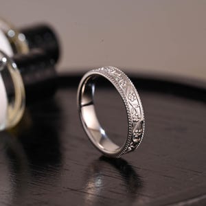 Solid Gold Floral Wedding Band, Ornate Wedding Ring, Milgrain Matching Band, Anniversary Gift Birthday Gift Valentine&#39;s Day Gift for Women